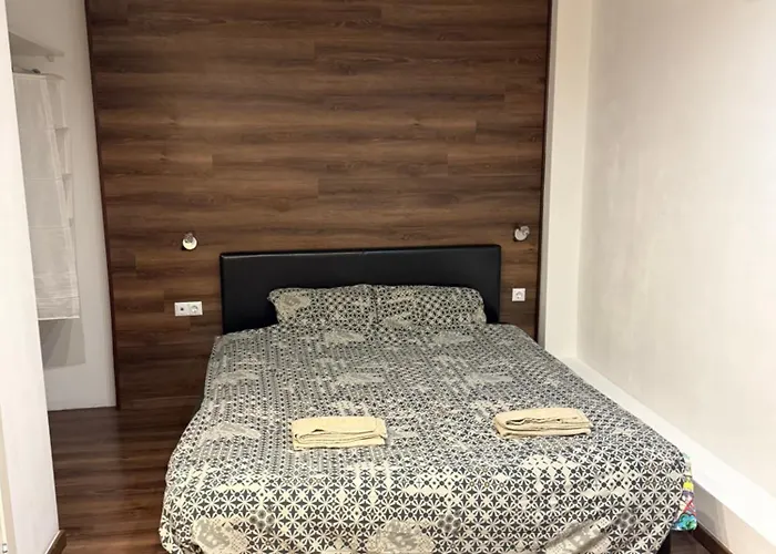 Eksporta Apartments 1